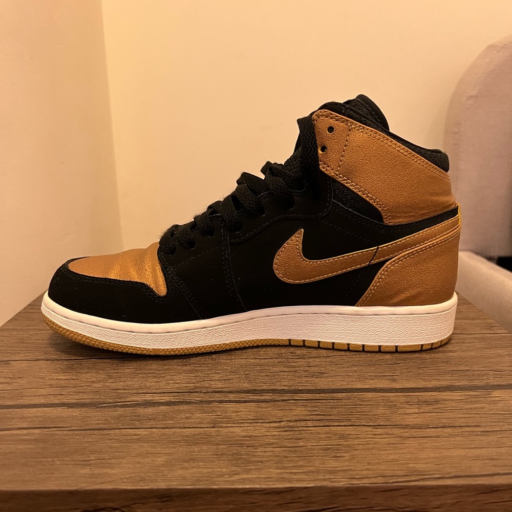Gold and Black Nike Ones Sz 6Y
